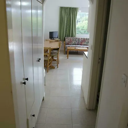 Kozis Apts Szálloda Prodrómi